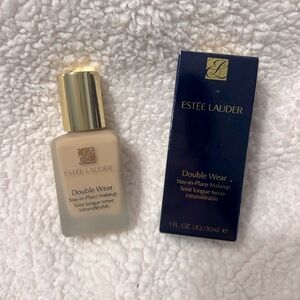 Estée Lauder Double Wear Foundation 1N2 Ecru